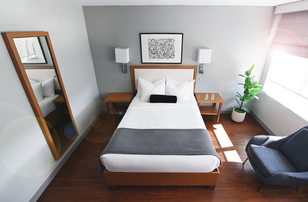 Edge Hotel - photo 6