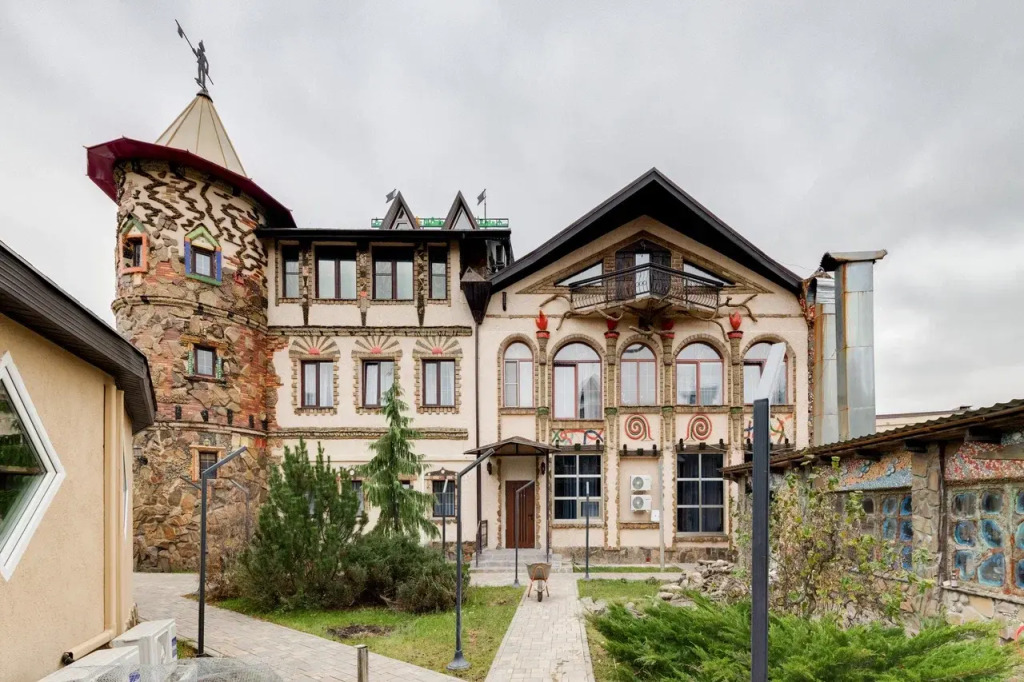 Vremena Goda Korpus A Hotel — carbon neutral stay, Domodedovo