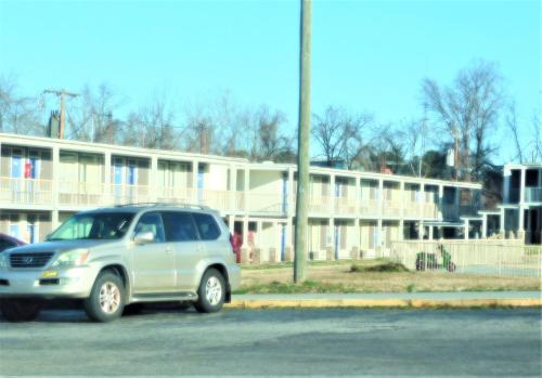 Knights Inn - last minute hotel in Greensboro