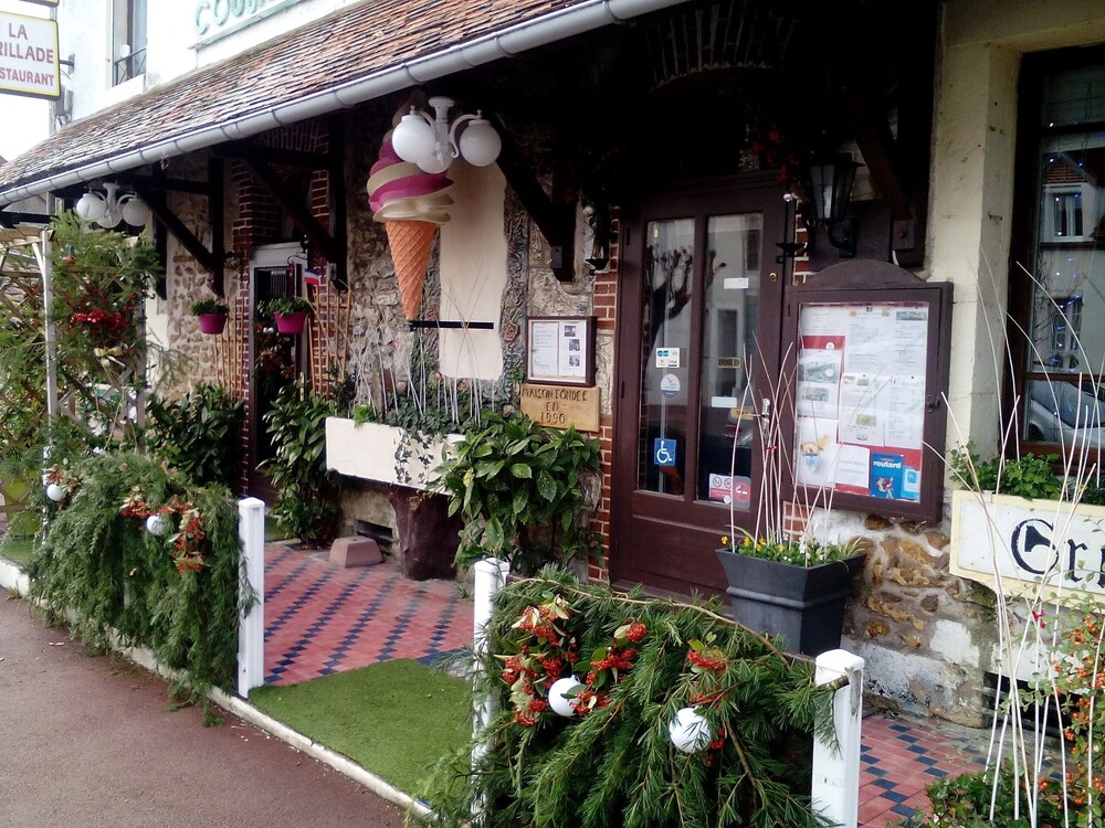 Marie Claire la Grillade — Briare — photo 2
