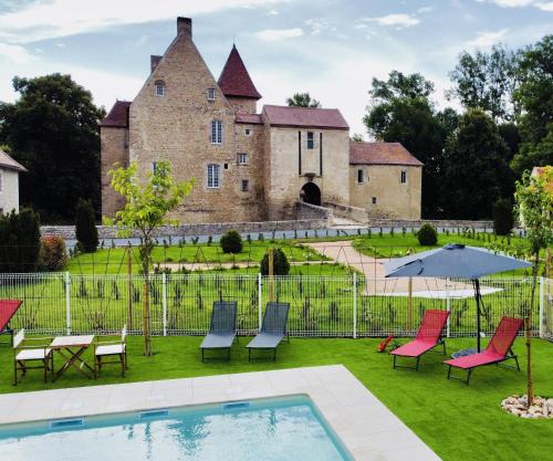 Château de la Mothe de Vicq — 4-Star Luxury Hotel in Vicq, France