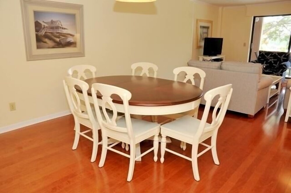 1037 Caravel Court at the Sea Pines Resort - photo 4