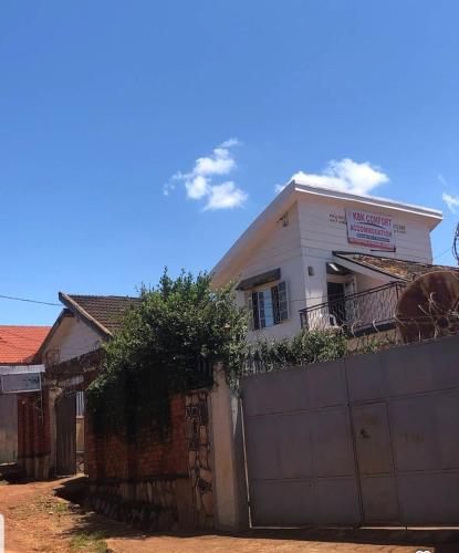 Kbk Comfort Accommodation - carbon neutral hotel in Kampala