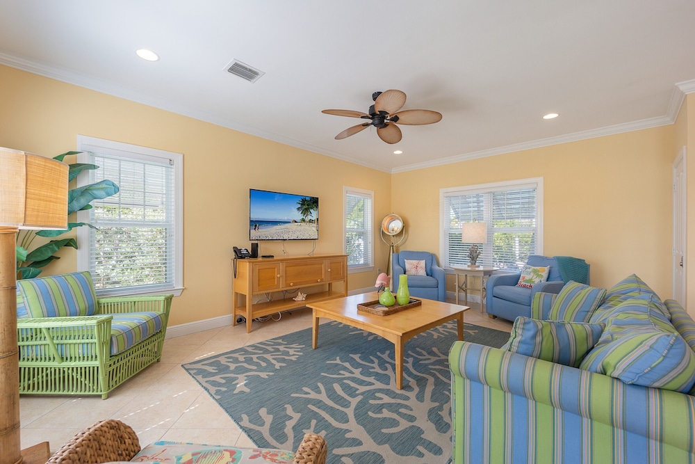 Coral Lagoon Resort Villas & Marina by KeysCaribbean - photo 29