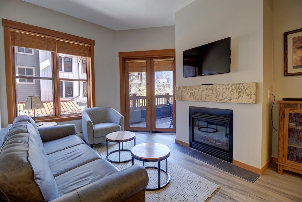 Best Location On The Mountain Amazing View CO204 by RedAwning — 4-Star Luxury Hotel in Frisco, United States