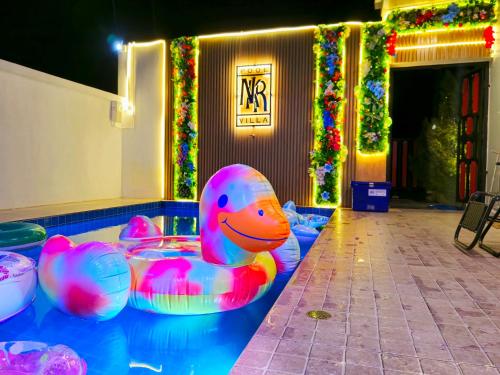 NKR Poolvilla - carbon neutral hotel in Surat Thani