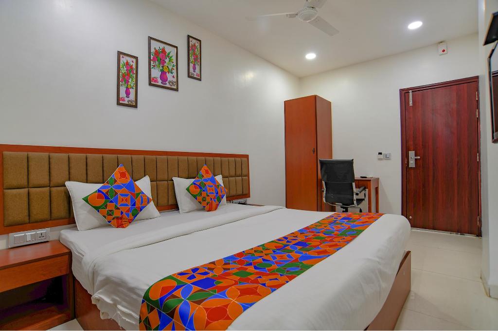 FabHotel Day2Day - carbon neutral hotel in Indore