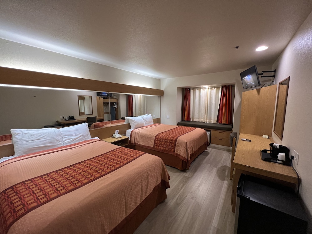 Americas Best Value Inn & Suites Ada - photo 4