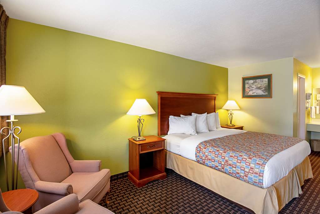 Rodeway Inn Gunnison Crested Butte - photo 9