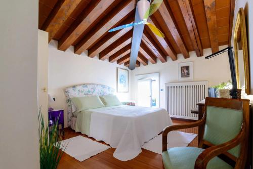 Mini Suite Deluxe Isola di Mezzo — 4-Star Luxury Hotel in Treviso, Italy
