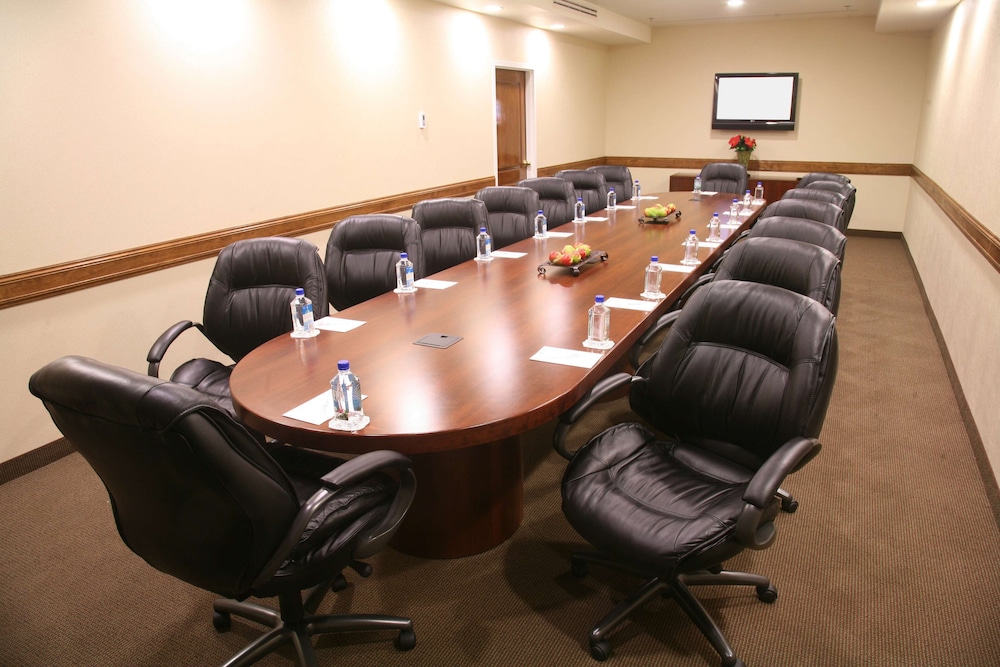 DoubleTree Suites by Hilton Hotel McAllen - photo 38