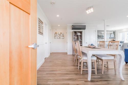 Lighthouse Suites at Pine Point - photo 52