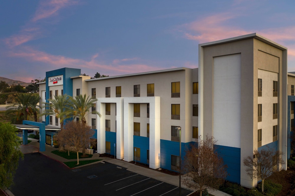 SpringHill Suites by Marriott Corona Riverside - photo 2
