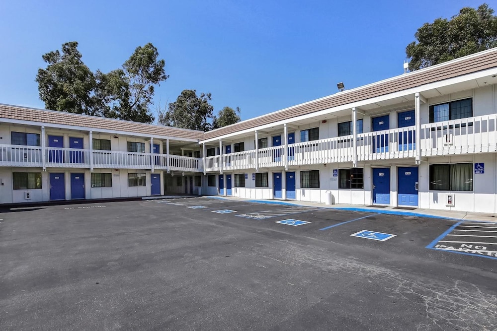Super 8 by Wyndham Livermore - photo 27