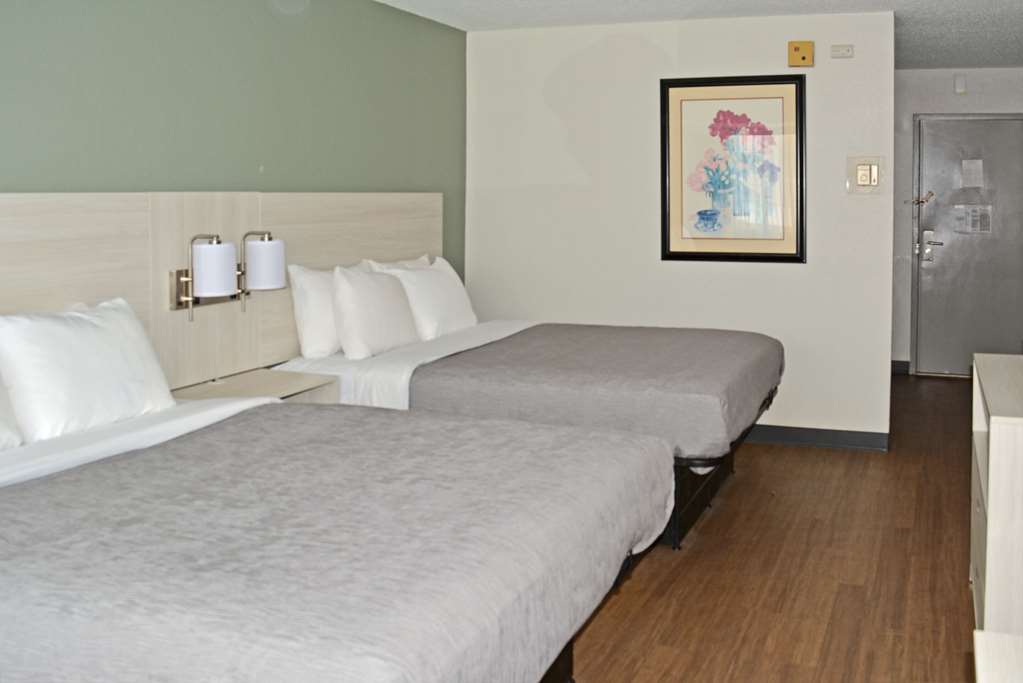Quality Inn & Suites East Syracuse Carrier Circle - photo 21