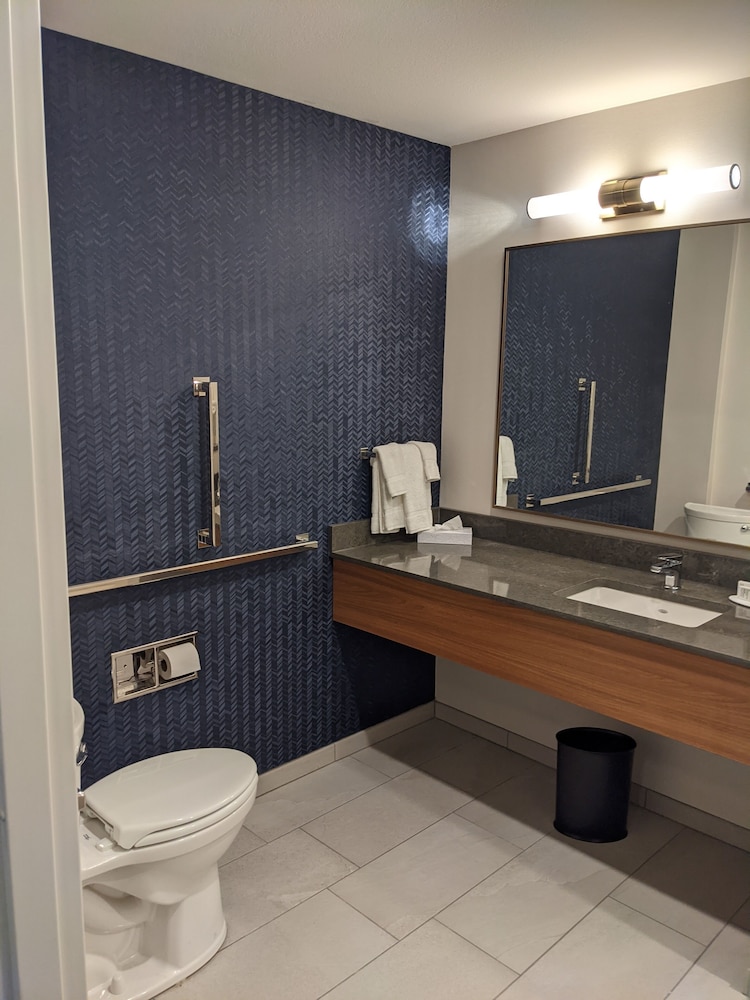 Fairfield Inn & Suites by Marriott Lincoln Crete - photo 13