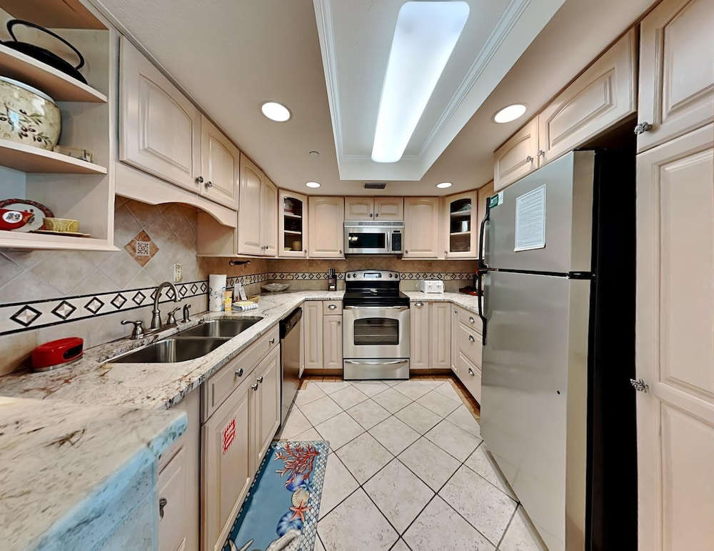 Perdido Towers East by Meyer Vacation Rentals - photo 11