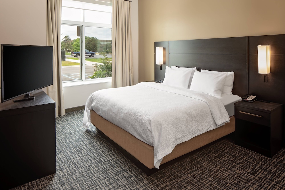Residence Inn by Marriott Detroit Farmington Hills - photo 4