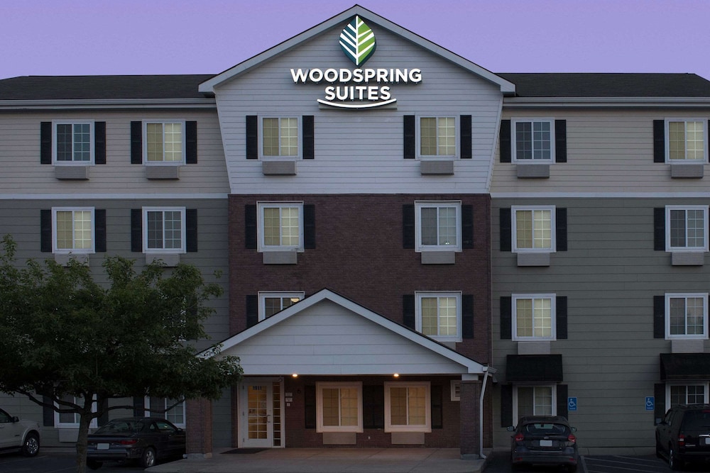 WoodSpring Suites Kansas City Liberty - photo 22