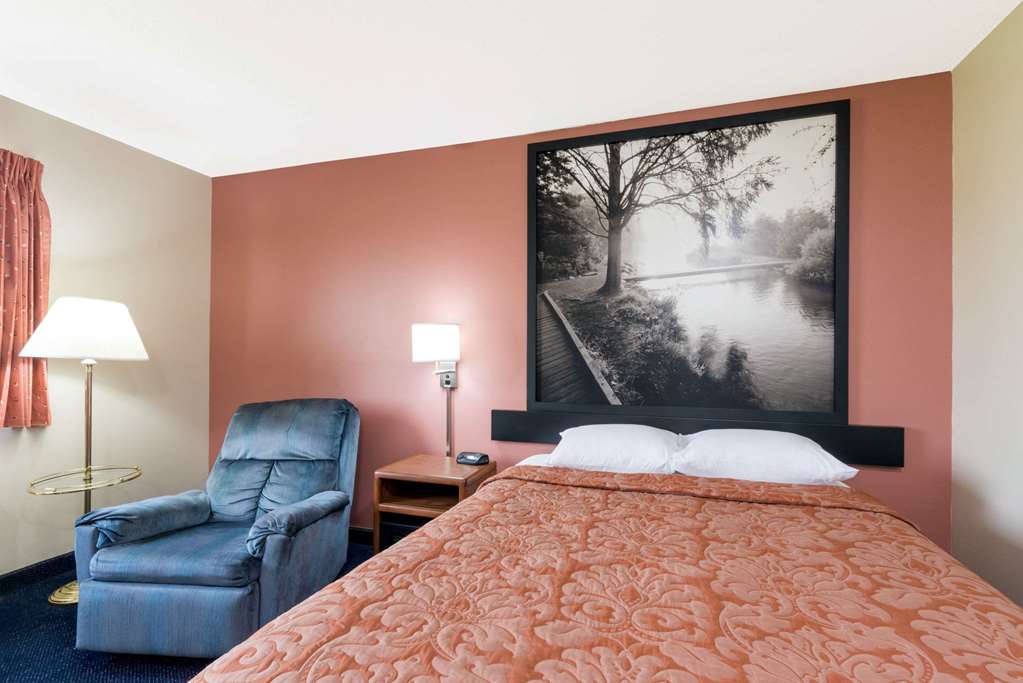 Super 8 by Wyndham Perham - photo 7