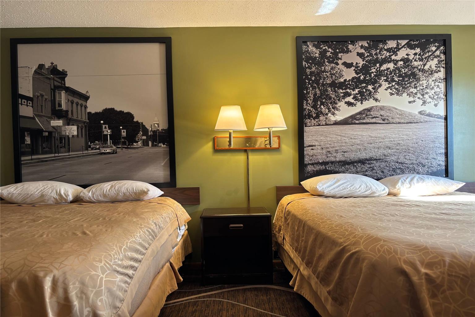 Super 8 by Wyndham Normal Bloomington - photo 19