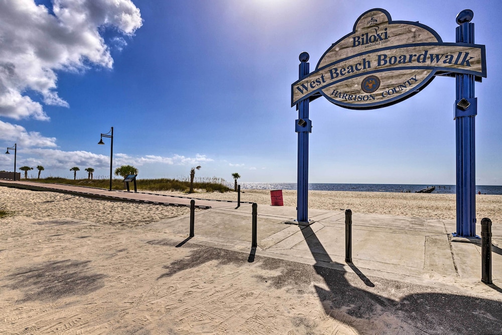Sunny Beachfront Biloxi Condo with Resort Amenities - photo 33
