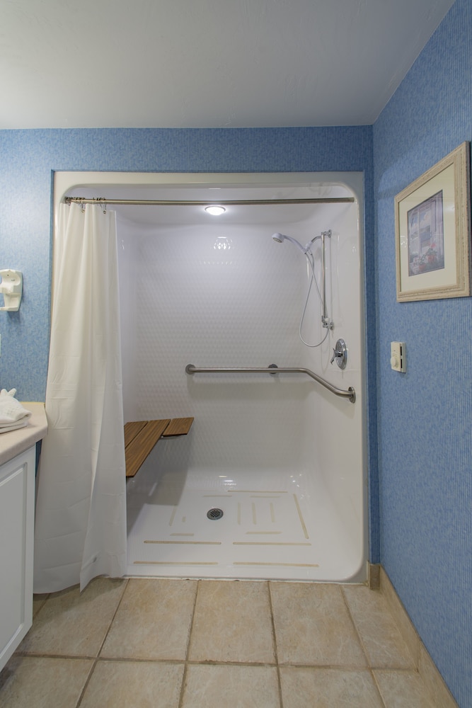 Edgewater Resort - photo 98