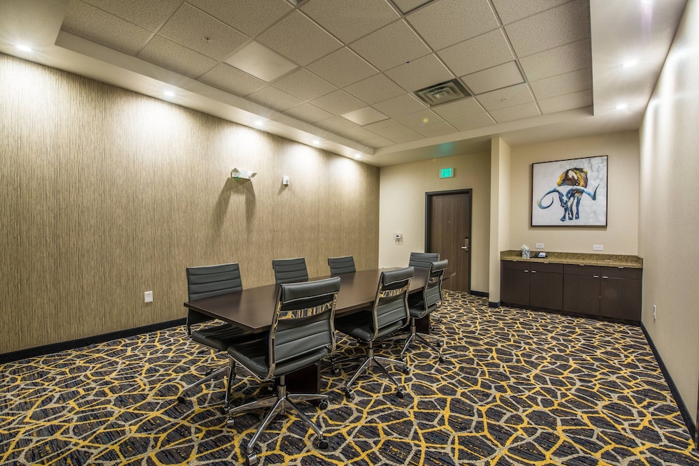 Fairfield Inn & Suites by Marriott Denver Downtown - photo 39