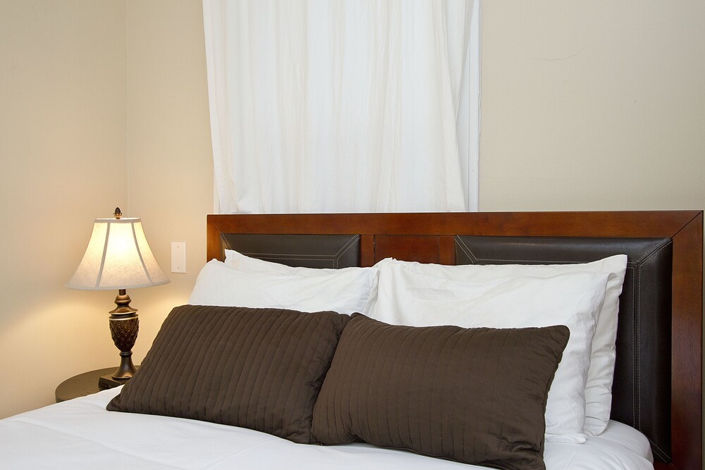 Lovely 3BR in Lake View by Sonder - photo 4