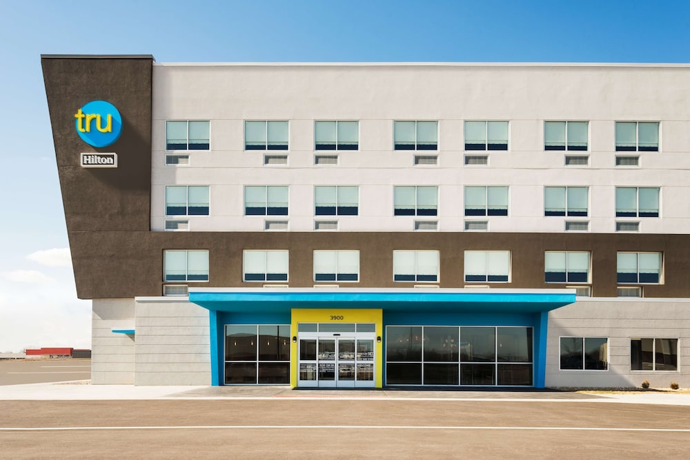 Tru by Hilton Cedar Rapids Westdale - photo 34