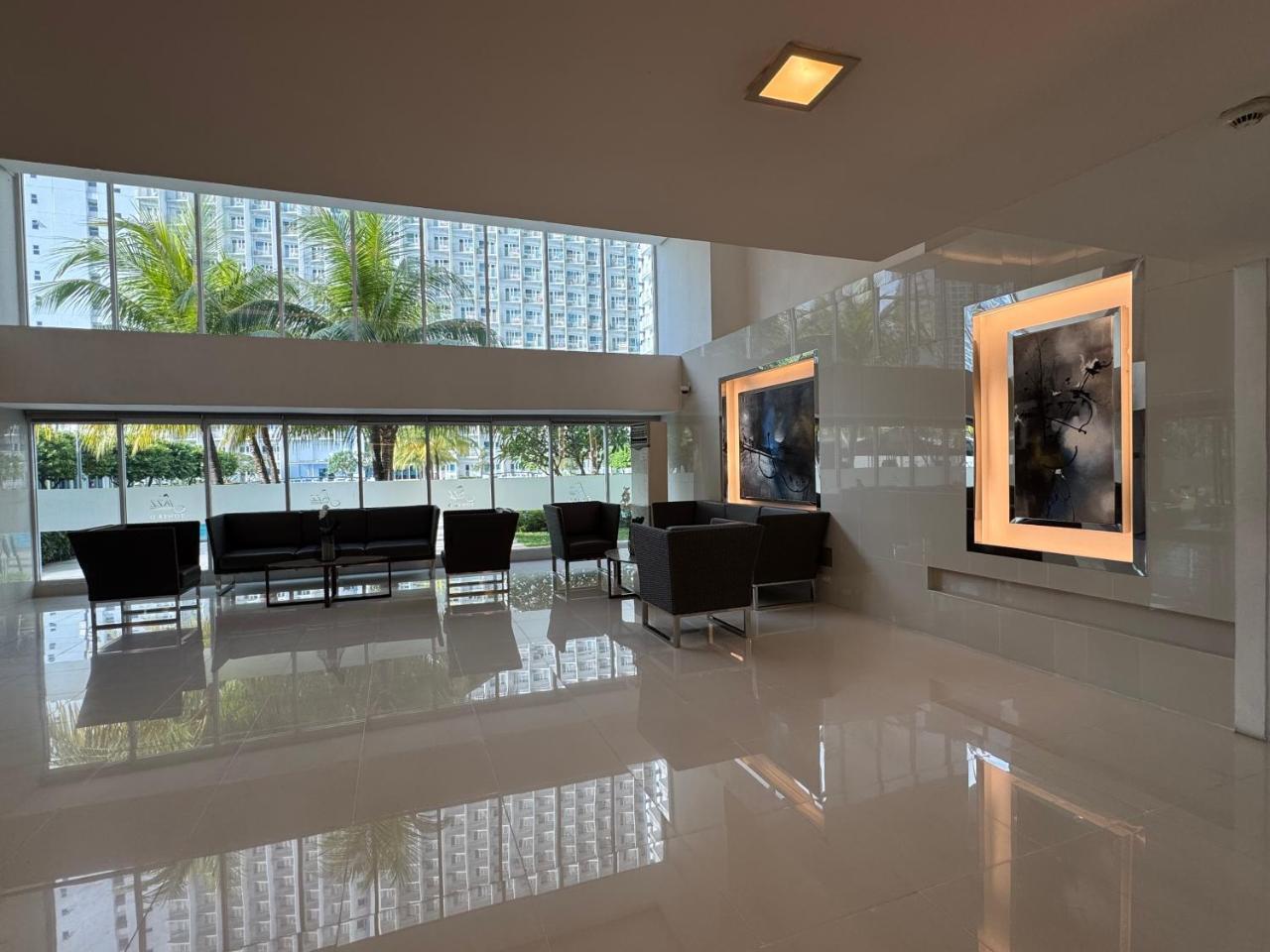 Smdc Jazz Residences Tc R2 22Nd — 4-Star Luxury Hotel in Manila, Philippines