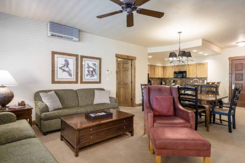 Platinum Collection At Trappeurs Crossing Resort By Rq - photo 13
