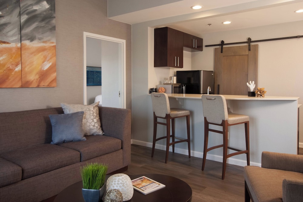Courtyard Charleston Waterfront by Marriott - photo 50