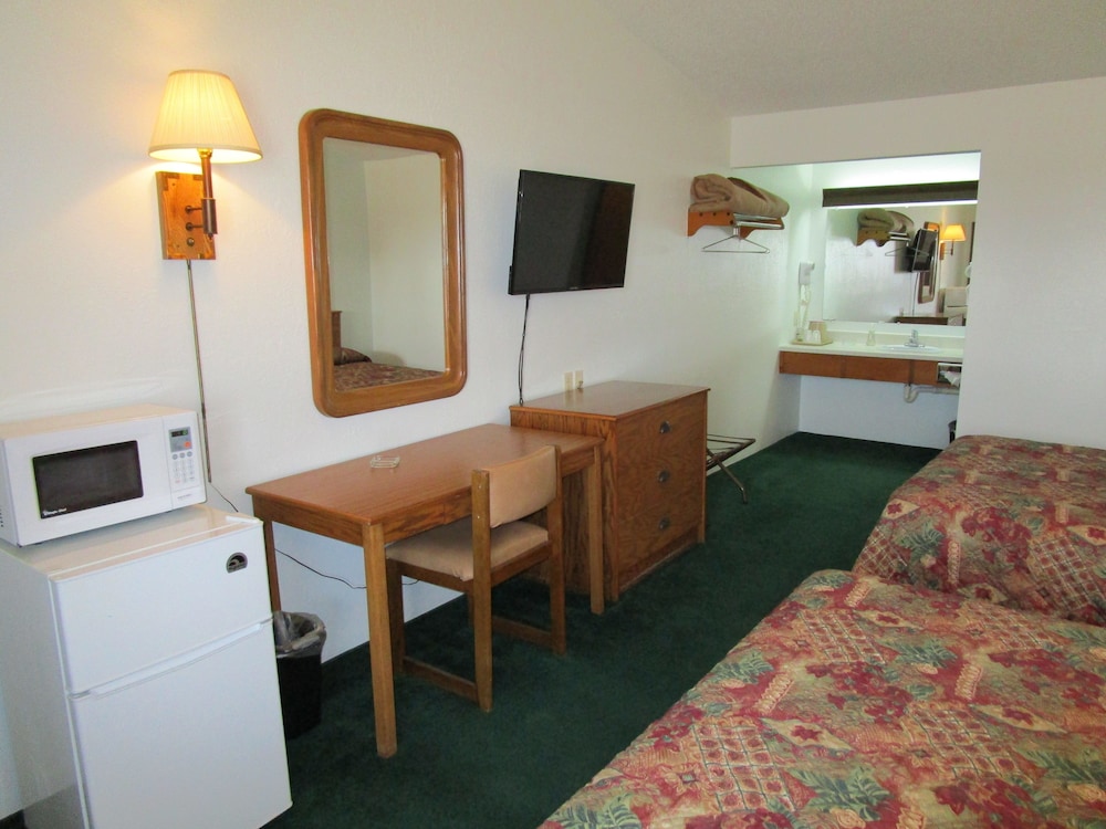 Dakota Country Inn & Suites - photo 12