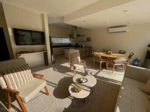 Hermosa Casa de 3 pisos en Condominio de lujo Playa del Carmen — 4-Star Luxury Hotel in Playa Del Carmen, Mexico