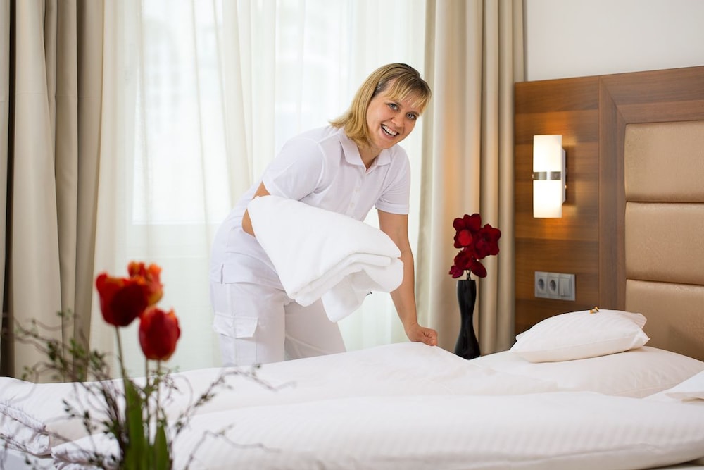 Room Service - Dining