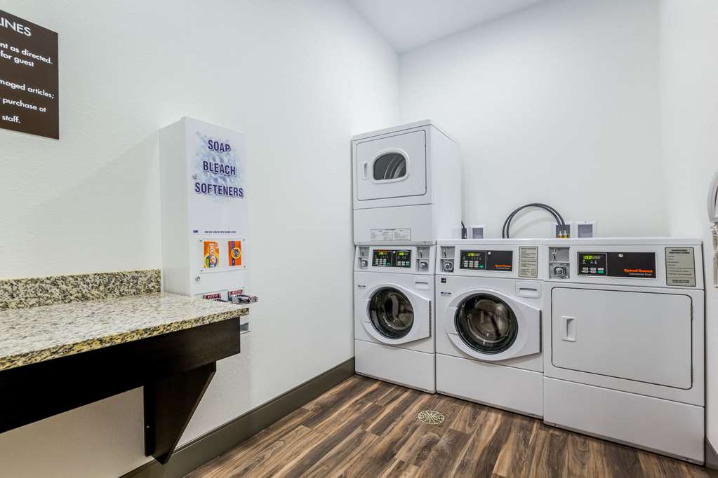 MainStay Suites Winfield Teays Valley - photo 35