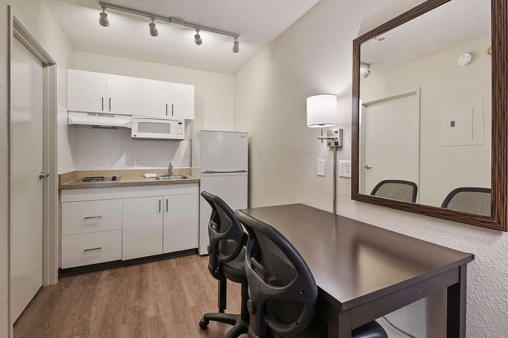 Extended Stay America Suites Miami Airport Blue Lagoon - photo 28