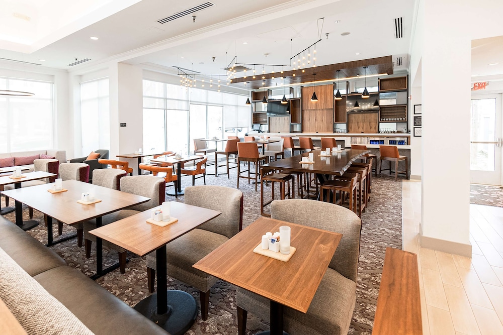 Hilton Garden Inn Fairfax - photo 32