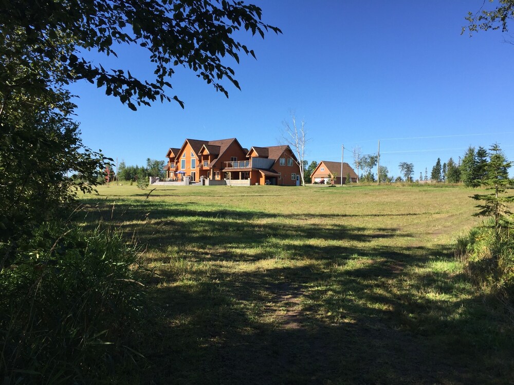 Tranquil Waters Inn in Deer Lake, Canada
