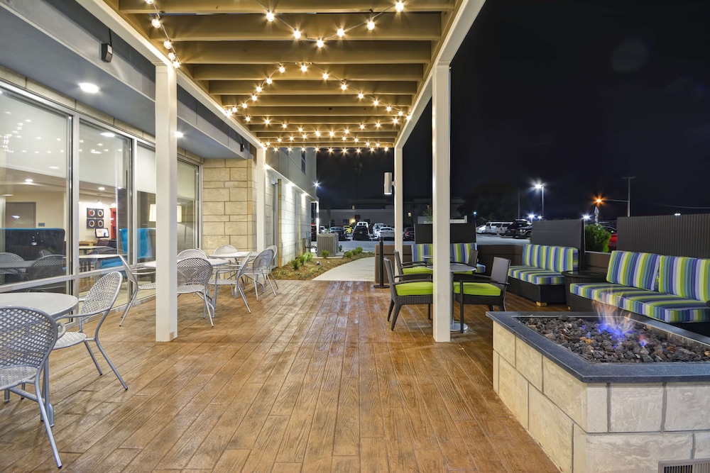 Home2 Suites by Hilton Rock Hill - photo 46