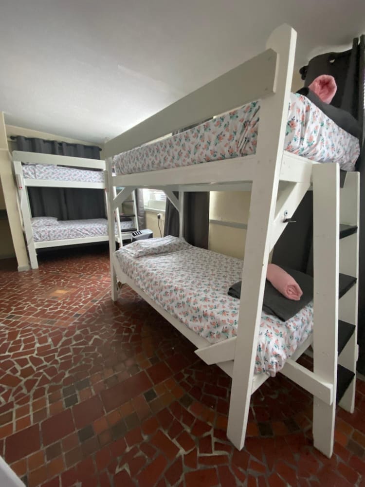 Hoosville Hostel - photo 14