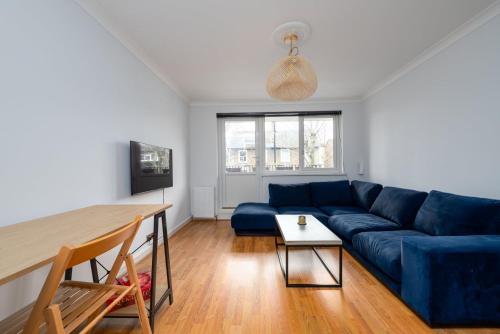 GuestReady Cosy nest with balcony in London — 4-Star Luxury Hotel in London, United Kingdom