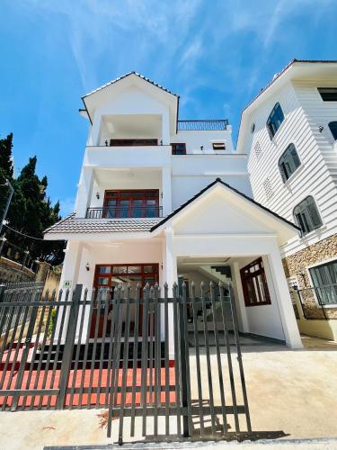 Nhớ House Iv — 4-Star Luxury Hotel in Da Lat, Vietnam