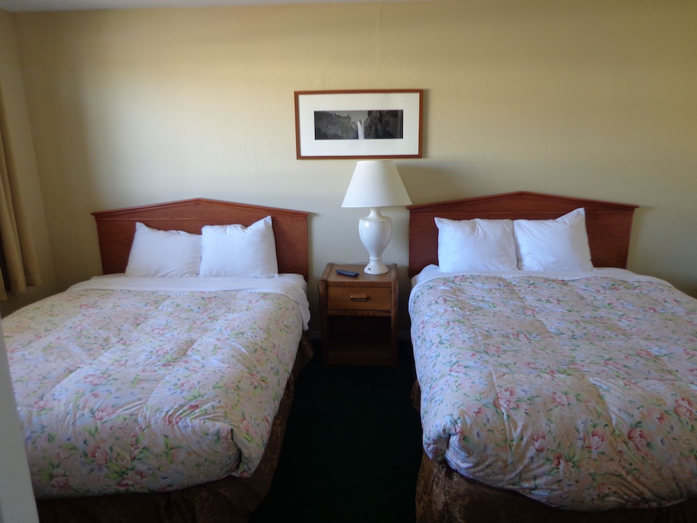 Ocean Shores Inn & Suites - photo 11