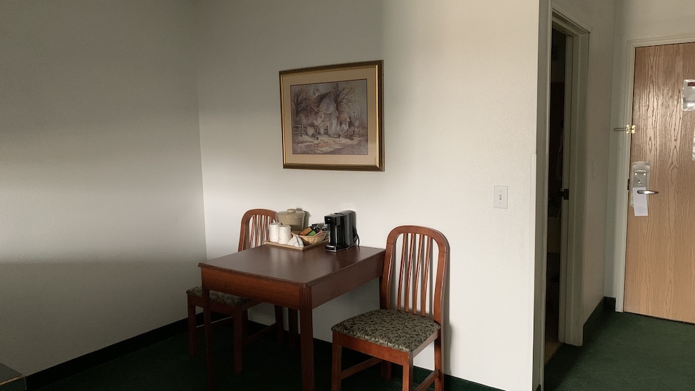Fairbridge Inn & Suites Miles City - photo 14