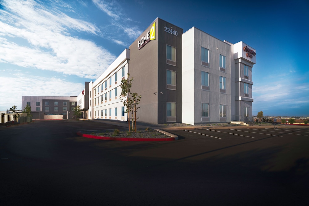 Hampton Inn Riverside March Air Force Base - photo 30
