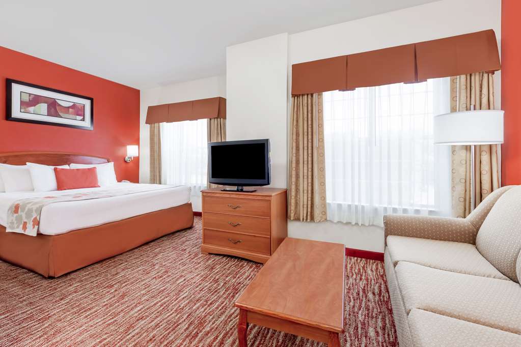 Hawthorn Suites by Wyndham Irving DFW South - photo 9