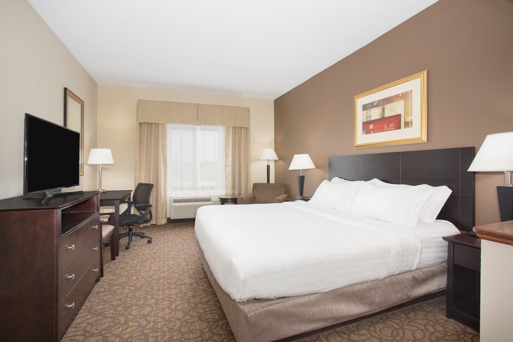 Holiday Inn Express Hotel & Suites Concordia by IHG - photo 7