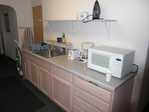 Borealis Inn - photo 10